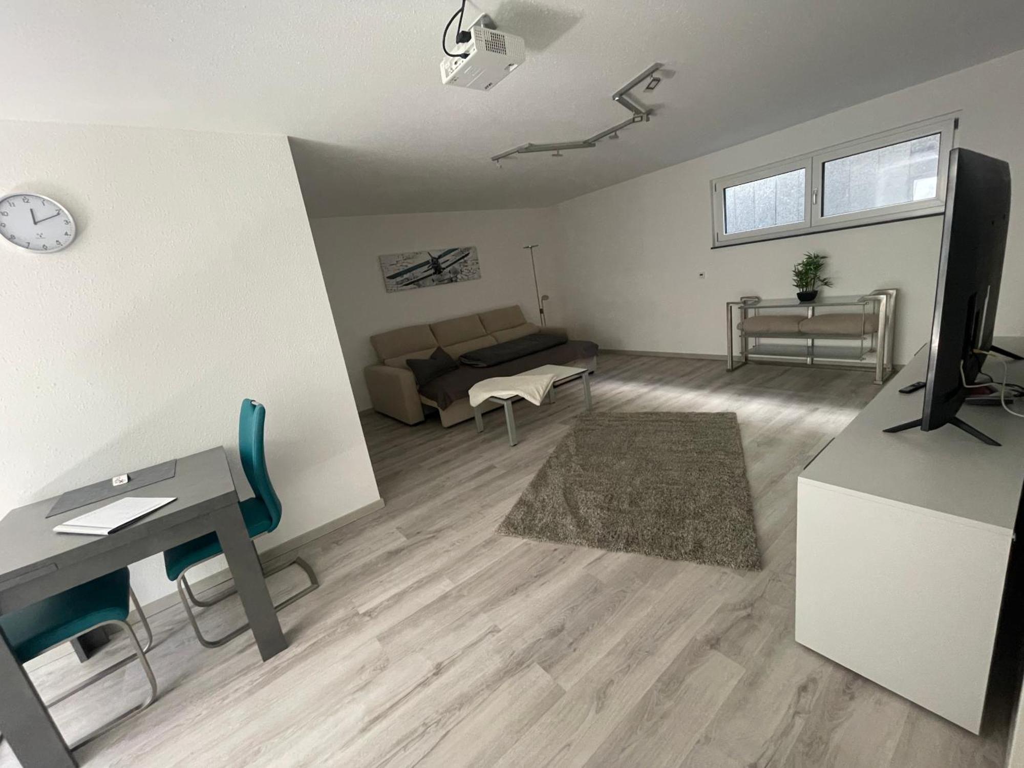 Moderne Souterrain In Zentraler Lage Apartment *